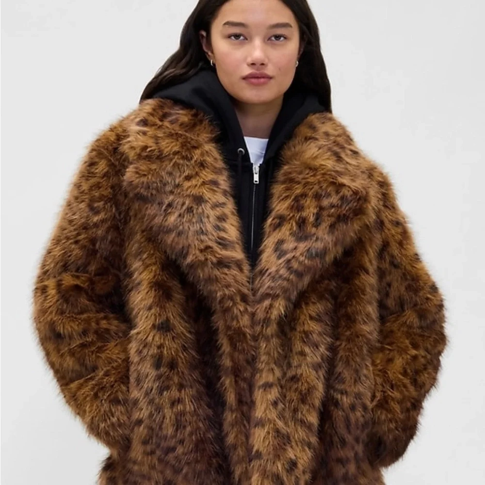GAP Leopard-Effect Faux Fur Coat in Brown - Picture 1 of 4
